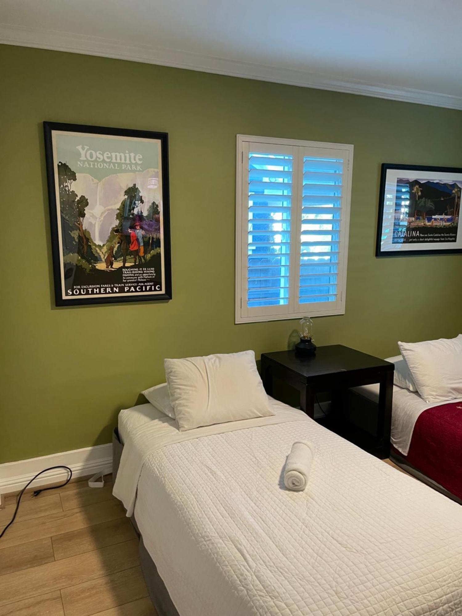 Private Room In Los Angeles With Wifi And Ac And Private Fridge!!! Exterior photo